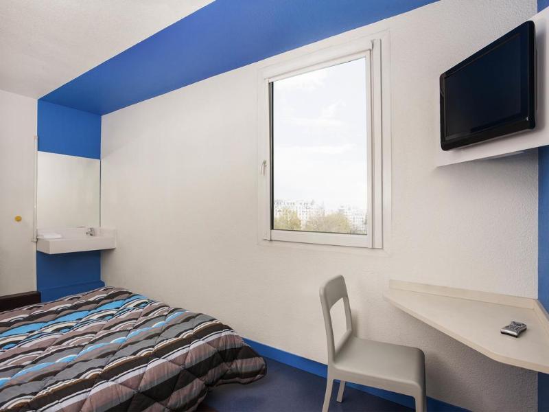 Hotelf1 Nemours Exterior foto